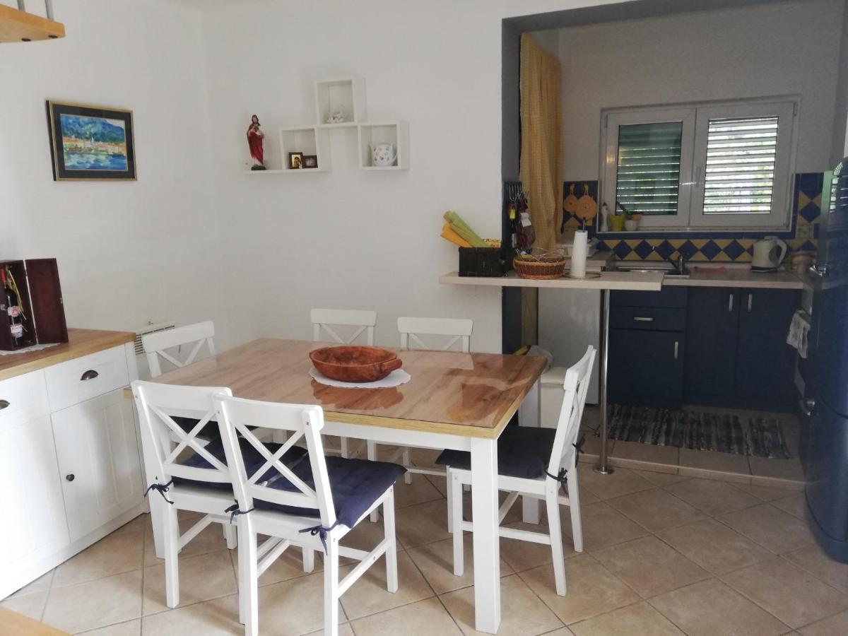 Villa Lora Tučepi Exterior foto